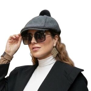 Stylish Gray  Newsboy Cap with Pom Pom - excellent condition